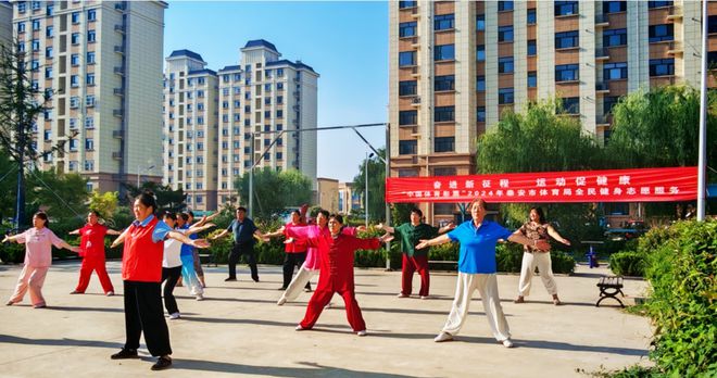YY易游体育：泰安全民健身志愿服务绘就“幸福版图”(图5)