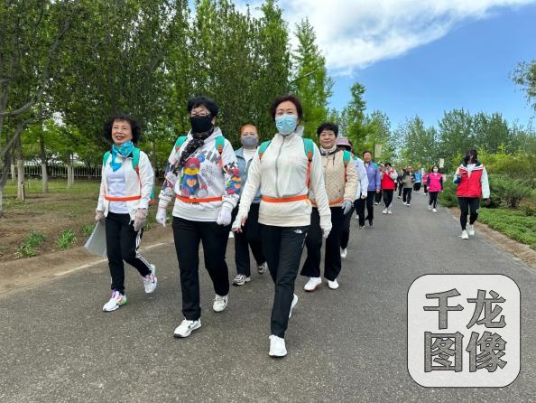 YY易游体育：全民健身热潮涌动北京社区多元活动激发新活力(图2)