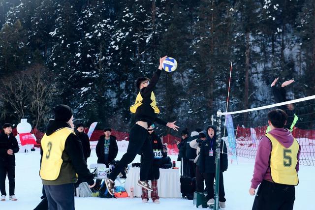 YY易游：四川省第七届全民健身冰雪季大幕拉开——冬游四川共赴冰雪运动之约(图3)