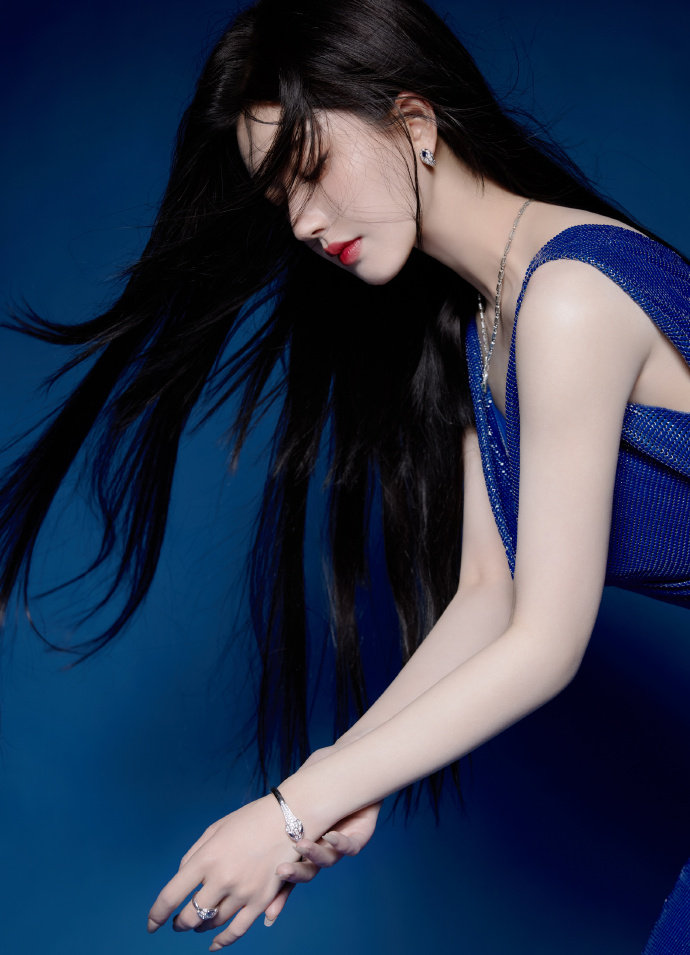 YY易游：女的下面一阵一阵的疼怎么回事