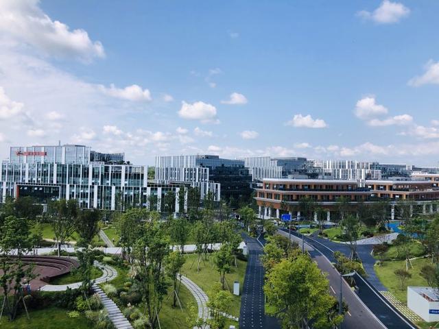 YY易游体育：成都未来科技城睿宝科技产业园建成完工预计今年6月正式入驻投产(图2)