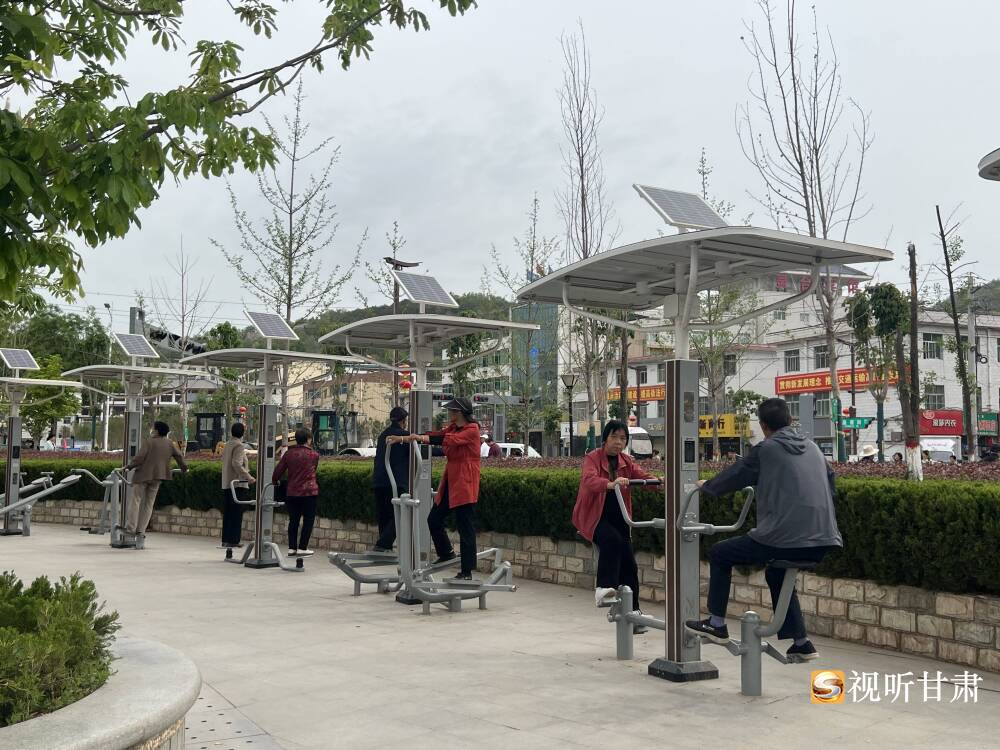 “科技+体育”点亮平凉灵台市民健身新时尚(图2)