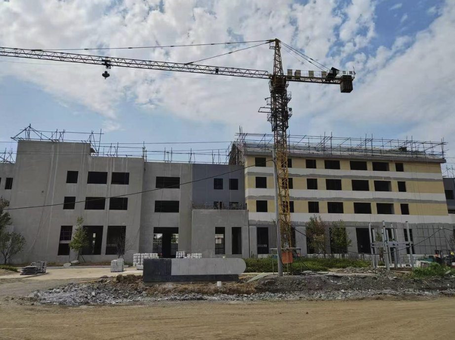 YY易游体育：打造东北新标杆！海城后英医康养项目建设正酣(图3)