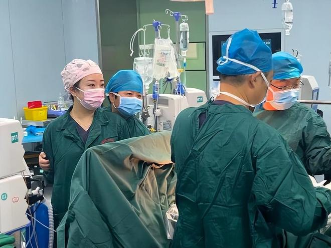湘雅二医院主任唐浩去世！仅53岁24小时在医院曾放弃保送机会(图10)