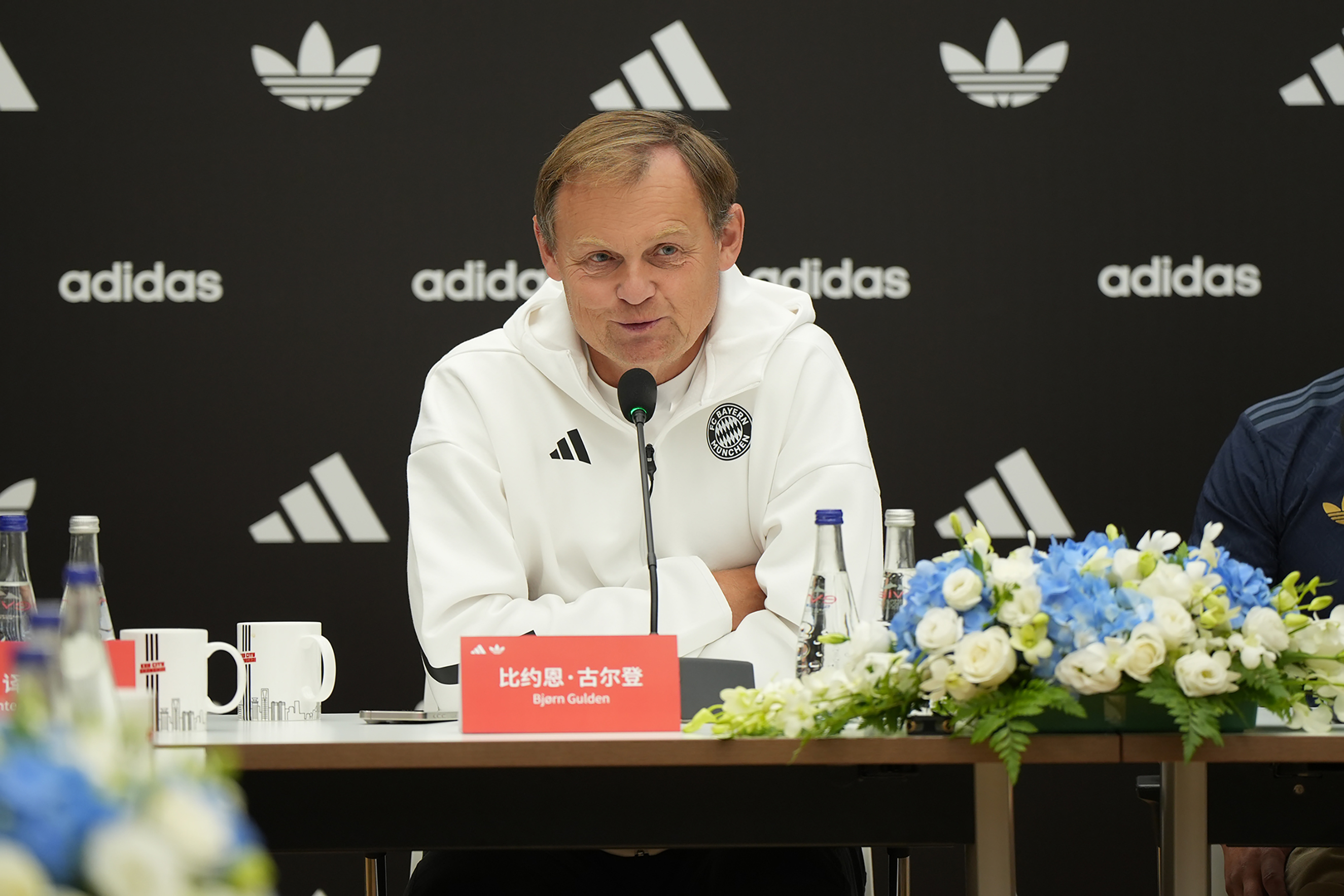 YY易游：请回答2024全球营收增长12%顶流“三条纹”归来