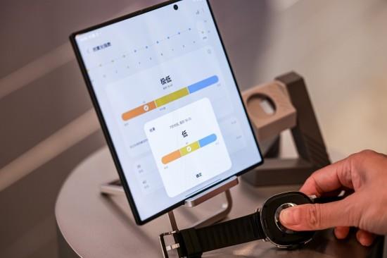 戴三星GalaxyWatch8系列奔赴2026开启健康新生活(图2)