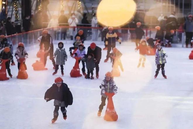 陈芋汐、诸韵颖助力全民冰雪热第十二届全国大众冰雪季上海分会场启动(图8)