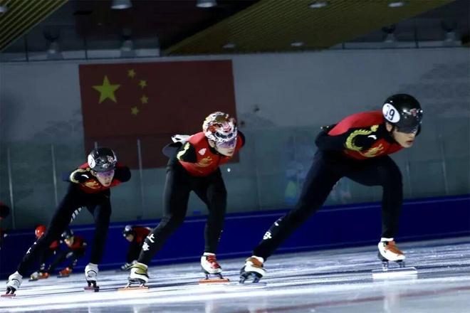 陈芋汐、诸韵颖助力全民冰雪热第十二届全国大众冰雪季上海分会场启动(图13)