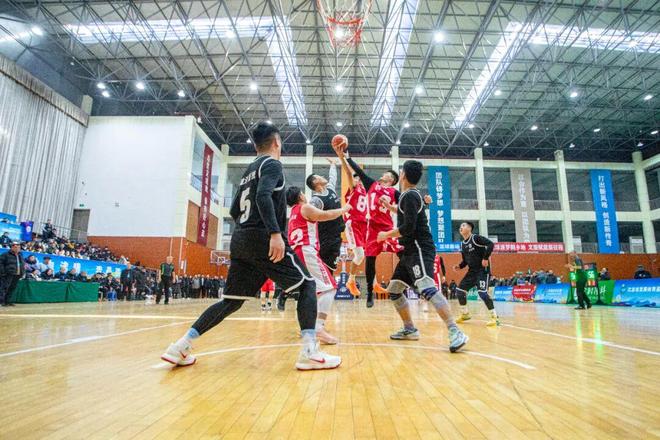 篮球点燃冬日激情！中国体育彩票杯•射阳县乡村振兴2026年迎新镇（区）篮球赛启幕(图2)