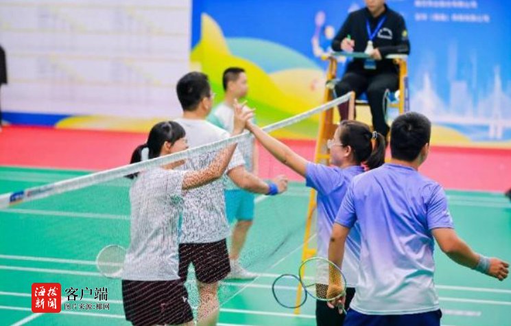 超400名选手齐聚！第二届2026年海南全民健身羽毛球邀请赛“开拍”(图2)