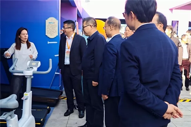 家庭健身迈向“解决方案时代”麦瑞克以智能技术完善产品与服务体系(图1)