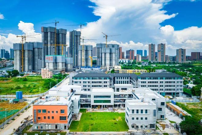 YY易游：✨房天下丨星河余荫溪谷售楼处发布：打造人居时代之作(图15)