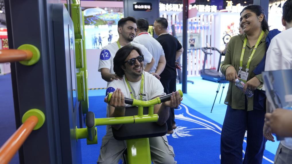 YY易游：从消博会看体育消费新趋势(图1)