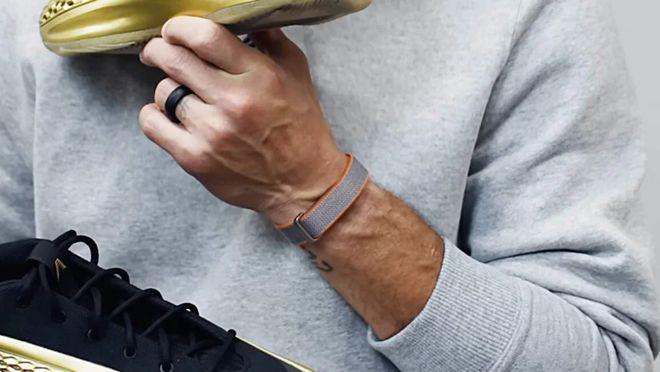 YY易游：谷歌无屏健身手环FitbitAir曝光：3种颜色搭载AI健身教练(图1)