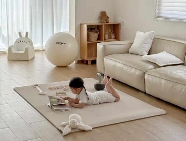 YY易游体育：90后老板抓住“身材焦虑”从亏损千万到年销5亿(图2)